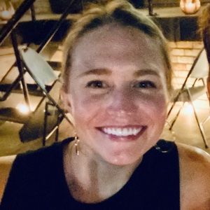 Meet your Posher, Kaela